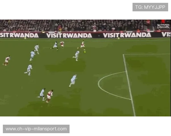 萨卡门前回传队友扫射成功